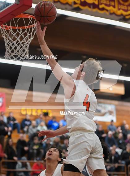 Thumbnail 1 in Poly vs. Foothills Christian (Torrey Pines Holiday Classic) photogallery.