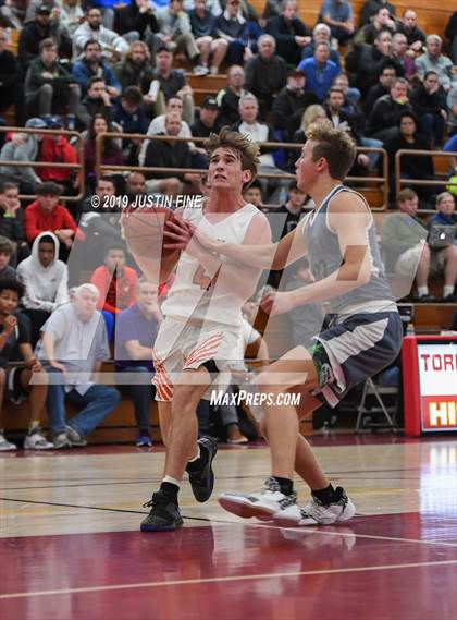 Thumbnail 1 in Poly vs. Foothills Christian (Torrey Pines Holiday Classic) photogallery.