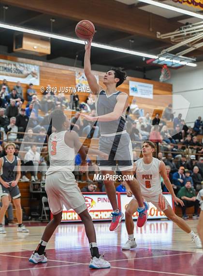Thumbnail 2 in Poly vs. Foothills Christian (Torrey Pines Holiday Classic) photogallery.