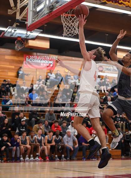 Thumbnail 3 in Poly vs. Foothills Christian (Torrey Pines Holiday Classic) photogallery.