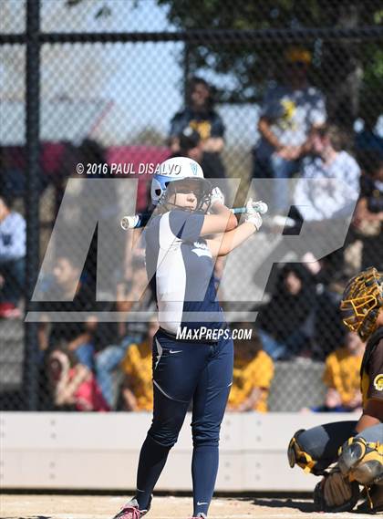Thumbnail 1 in Valor Christian vs. Thomas Jefferson (CHSAA 4A Round1) photogallery.