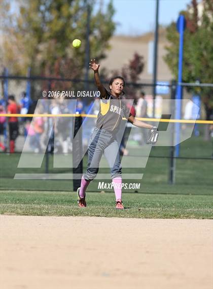 Thumbnail 1 in Valor Christian vs. Thomas Jefferson (CHSAA 4A Round1) photogallery.