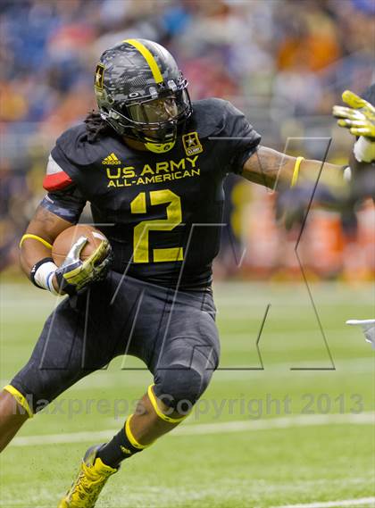 Thumbnail 2 in U.S. Army All-American Bowl photogallery.