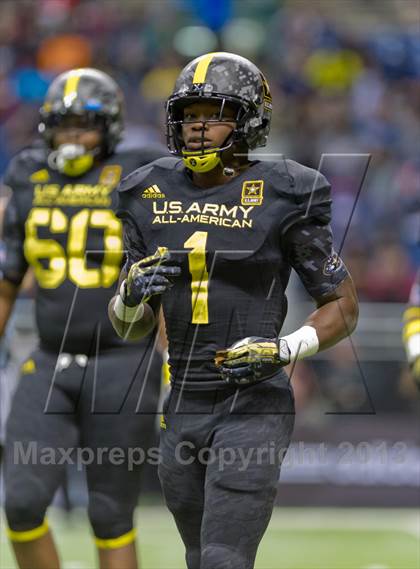Thumbnail 3 in U.S. Army All-American Bowl photogallery.