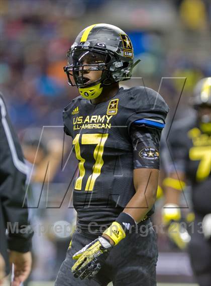 Thumbnail 1 in U.S. Army All-American Bowl photogallery.