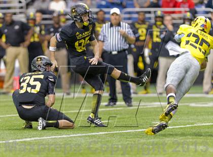 Thumbnail 2 in U.S. Army All-American Bowl photogallery.