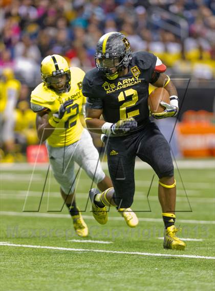 Thumbnail 2 in U.S. Army All-American Bowl photogallery.