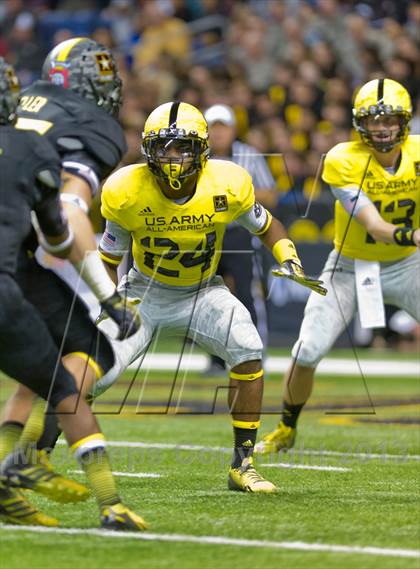 Thumbnail 2 in U.S. Army All-American Bowl photogallery.