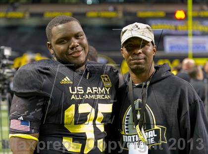 Thumbnail 1 in U.S. Army All-American Bowl photogallery.