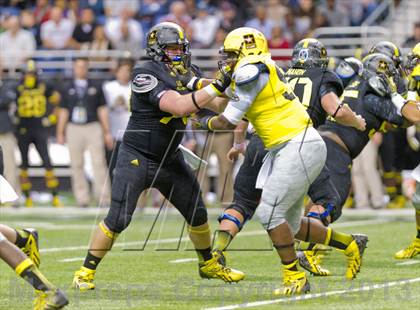 Thumbnail 3 in U.S. Army All-American Bowl photogallery.
