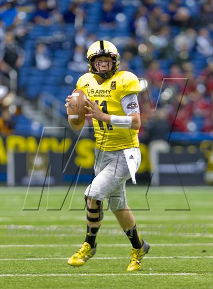 Thumbnail 1 in U.S. Army All-American Bowl photogallery.