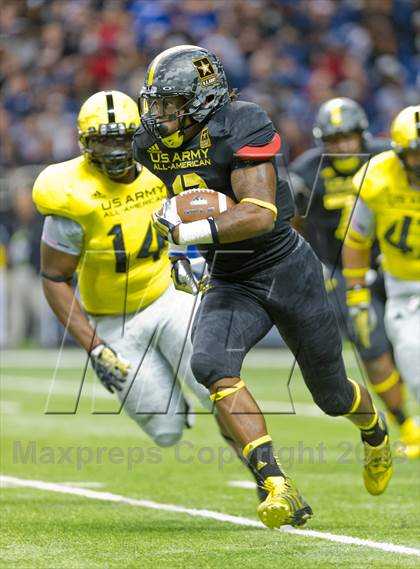 Thumbnail 1 in U.S. Army All-American Bowl photogallery.