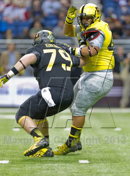 Thumbnail 2 in U.S. Army All-American Bowl photogallery.