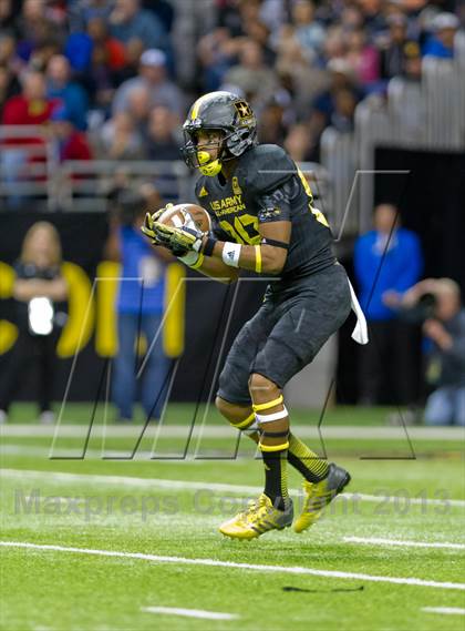 Thumbnail 1 in U.S. Army All-American Bowl photogallery.