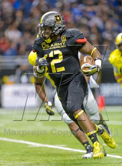 Thumbnail 3 in U.S. Army All-American Bowl photogallery.