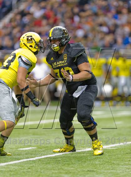 Thumbnail 3 in U.S. Army All-American Bowl photogallery.