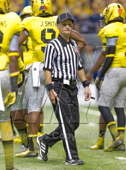 Thumbnail 1 in U.S. Army All-American Bowl photogallery.
