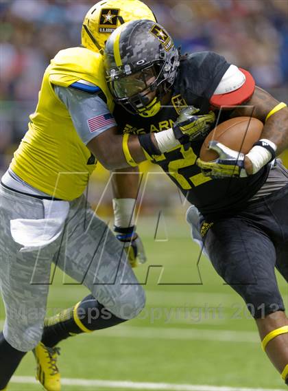 Thumbnail 3 in U.S. Army All-American Bowl photogallery.