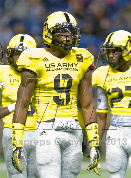 Thumbnail 1 in U.S. Army All-American Bowl photogallery.