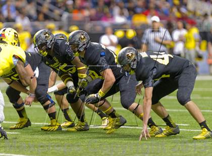 Thumbnail 1 in U.S. Army All-American Bowl photogallery.