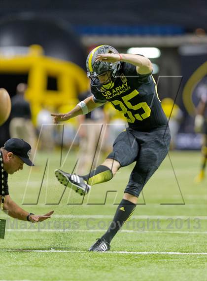 Thumbnail 1 in U.S. Army All-American Bowl photogallery.