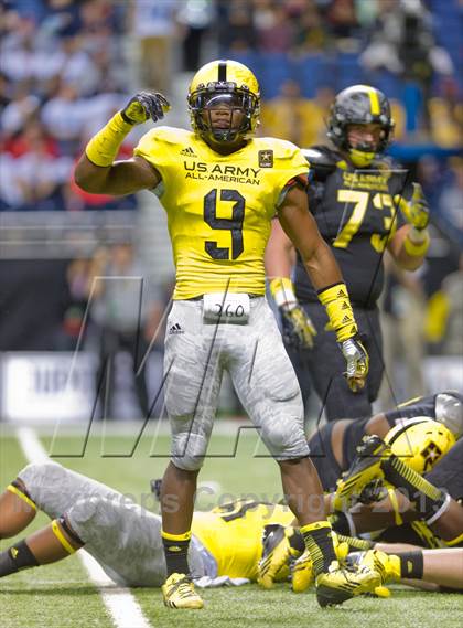 Thumbnail 3 in U.S. Army All-American Bowl photogallery.