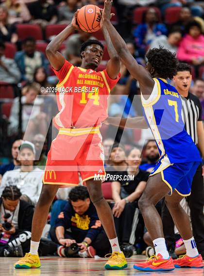 Thumbnail 2 in McDonald's All American photogallery.