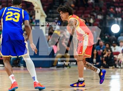 Thumbnail 1 in McDonald's All American photogallery.