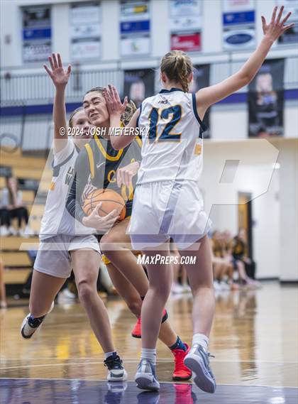 Thumbnail 1 in Sequoyah vs. Horizon Christian Academy photogallery.