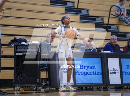 Thumbnail 1 in Sequoyah vs. Horizon Christian Academy photogallery.
