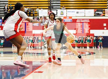 Thumbnail 2 in Roswell @ Milton (GHSA 5A Region 7 Championship Game) photogallery.