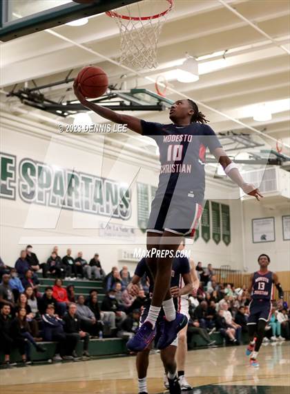 Thumbnail 3 in Modesto Christian vs. St. Joseph (MLK Classic @ De La Salle) photogallery.