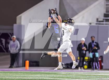 Thumbnail 2 in Canadian @ Gunter (UIL Football 3A D2 Semifinal) photogallery.