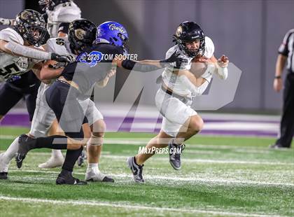 Thumbnail 1 in Canadian @ Gunter (UIL Football 3A D2 Semifinal) photogallery.