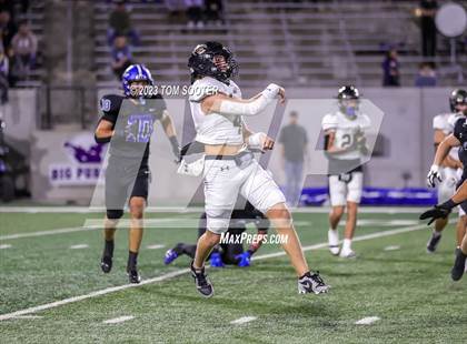 Thumbnail 2 in Canadian @ Gunter (UIL Football 3A D2 Semifinal) photogallery.