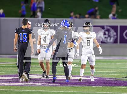 Thumbnail 3 in Canadian @ Gunter (UIL Football 3A D2 Semifinal) photogallery.
