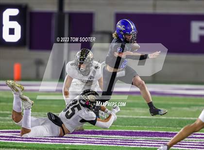 Thumbnail 2 in Canadian @ Gunter (UIL Football 3A D2 Semifinal) photogallery.