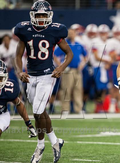 Thumbnail 2 in Ryan vs. Midway (UIL 5A Area Playoff) photogallery.