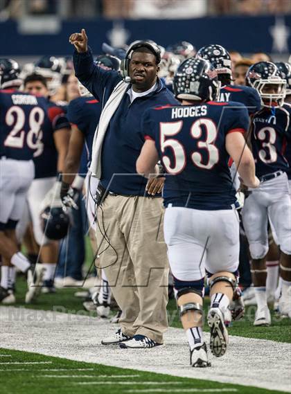 Thumbnail 2 in Ryan vs. Midway (UIL 5A Area Playoff) photogallery.
