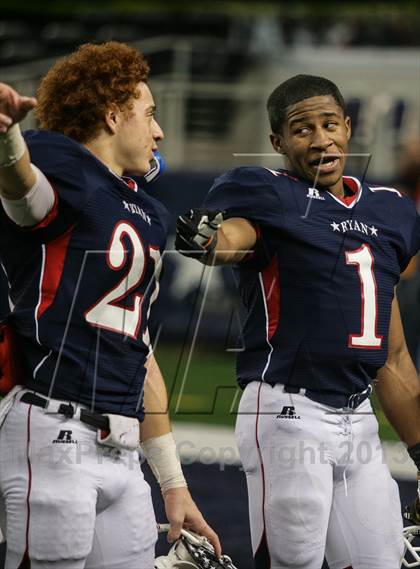Thumbnail 2 in Ryan vs. Midway (UIL 5A Area Playoff) photogallery.