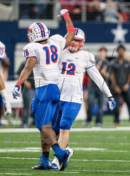 Thumbnail 3 in Ryan vs. Midway (UIL 5A Area Playoff) photogallery.