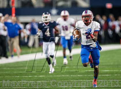 Thumbnail 3 in Ryan vs. Midway (UIL 5A Area Playoff) photogallery.
