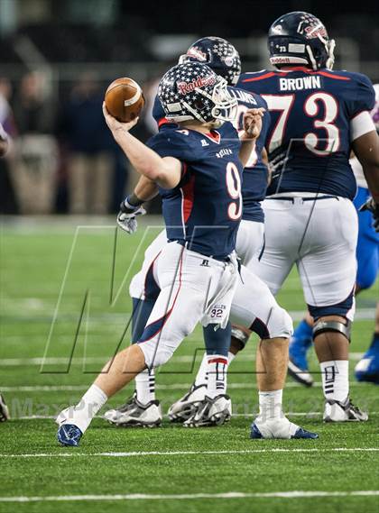 Thumbnail 1 in Ryan vs. Midway (UIL 5A Area Playoff) photogallery.