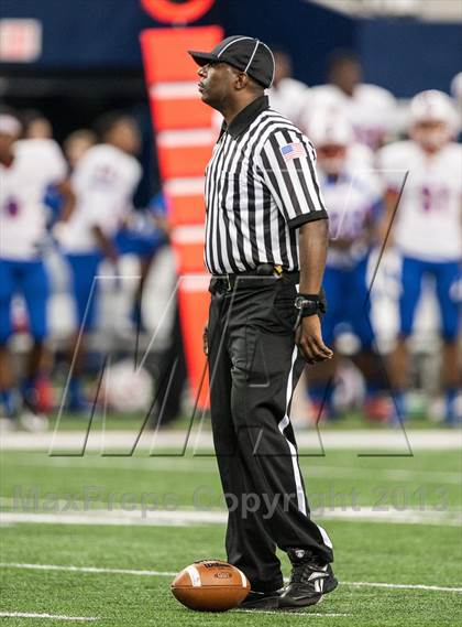 Thumbnail 1 in Ryan vs. Midway (UIL 5A Area Playoff) photogallery.