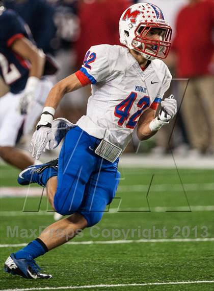Thumbnail 1 in Ryan vs. Midway (UIL 5A Area Playoff) photogallery.