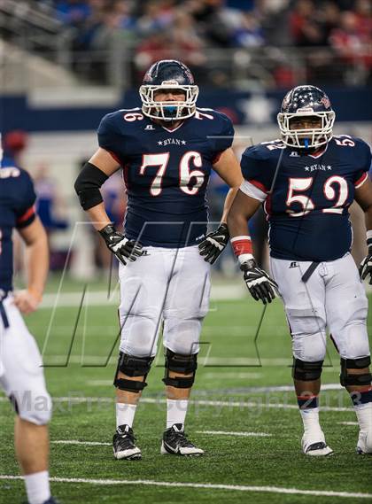 Thumbnail 3 in Ryan vs. Midway (UIL 5A Area Playoff) photogallery.