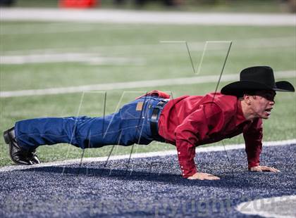 Thumbnail 3 in Ryan vs. Midway (UIL 5A Area Playoff) photogallery.