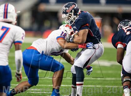 Thumbnail 3 in Ryan vs. Midway (UIL 5A Area Playoff) photogallery.