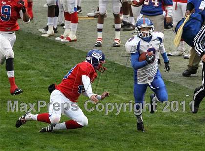 Thumbnail 3 in Serra vs. Folsom (CIF State D2 Final) photogallery.