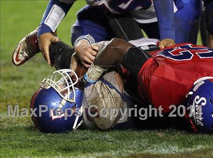 Thumbnail 2 in Serra vs. Folsom (CIF State D2 Final) photogallery.